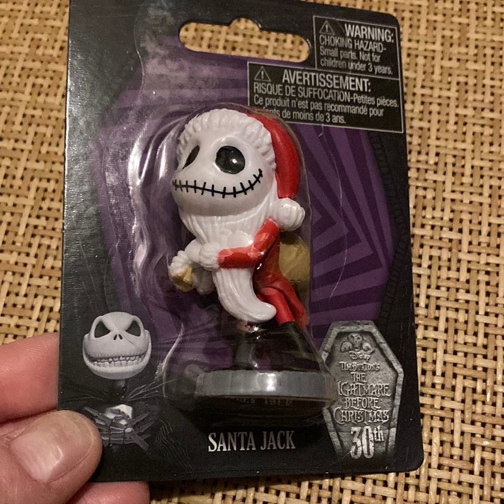 Tim Burton’s The Nightmare Before Christmas Mini Figures Collectibles Gift Set - Picture 4 of 7
